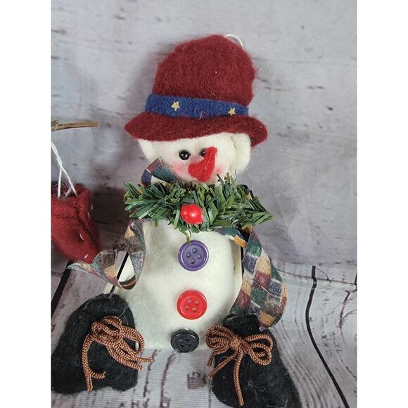 Lot 2 Fabric Felt Snowman Christmas Winter Ornaments Primitive Rustic Style - Picture 2 of 5